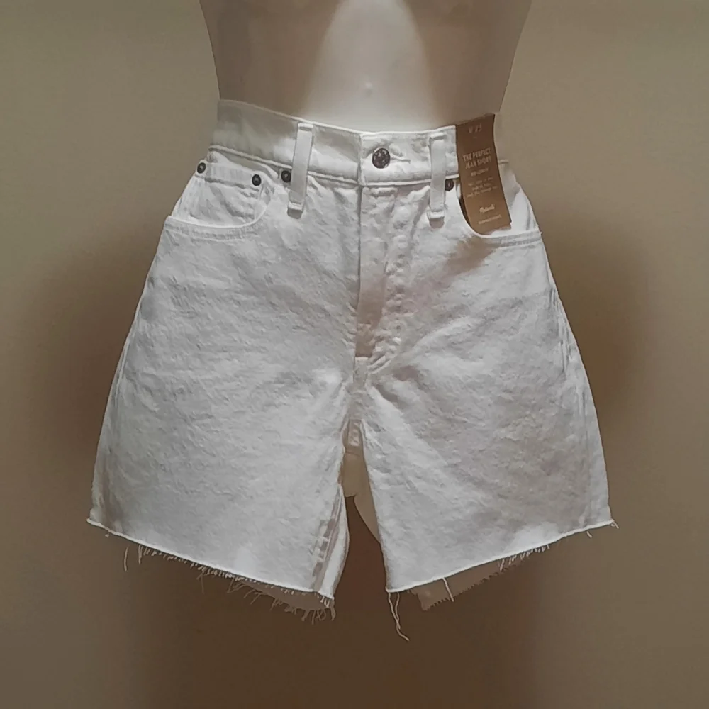 Madewell White Jean Shorts with Magic Pockets - Picture 15 of 16